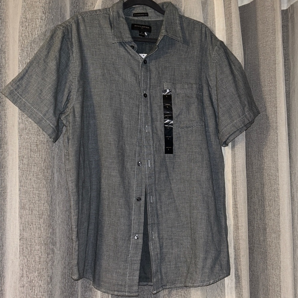 NWTS Banana Republic Men's Short-Sleeve Button-Down Fitted Shirt